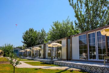 container-hotel-accommodation-99629_1.jpg