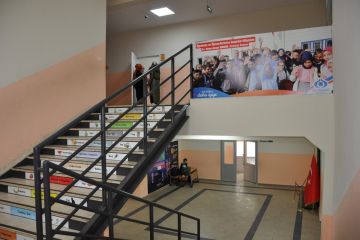 portable-classroom-98356_3.jpg