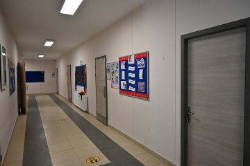 portable-classroom-98356_7.jpg