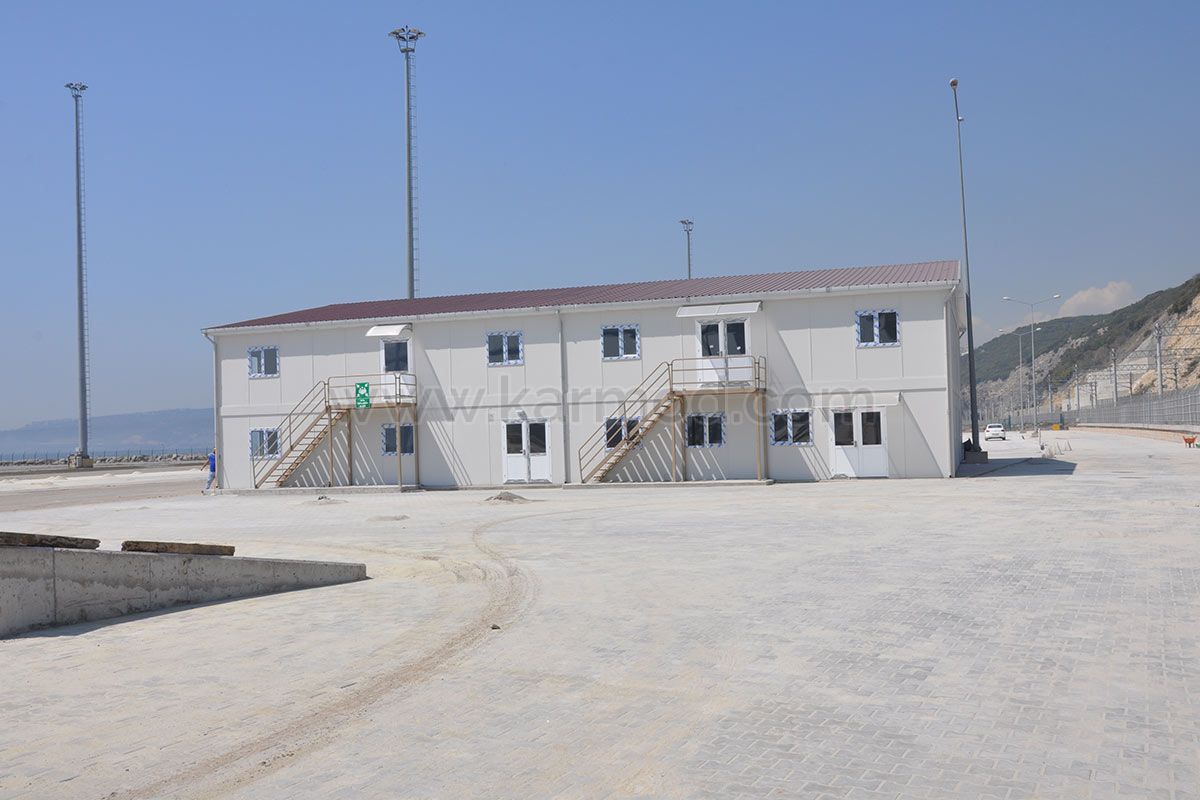 Construction Site Office Buildings 214 m²