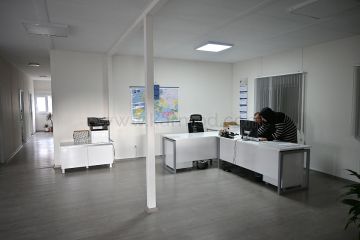 s-logistics-office-building-13677_6.jpg