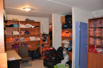 kurtkoy-sports-club-building-44163_1.jpg