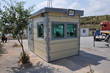 bulletproof-cabin-in-peru-78094_3.jpg