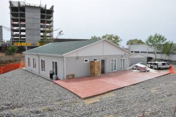 modular-sales-center-buildings-24658_1.jpg