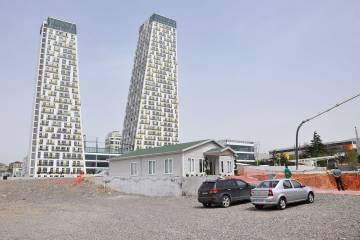 modular-sales-center-buildings-24658_2.jpg