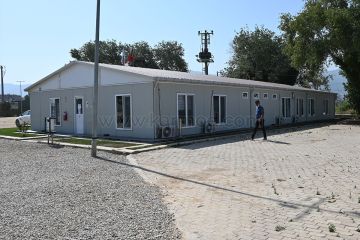 accommodation-buildings-64694_2.jpg
